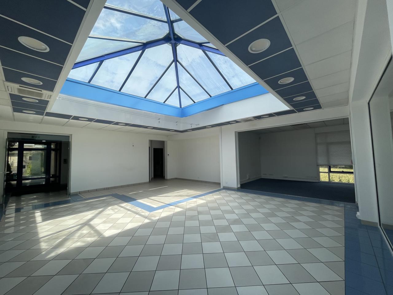 Bureau La Chapelle-Saint-Mesmin 568m² Vente bureau La Chapelle-Saint-Mesmin Loiret OVBUR2533950 5